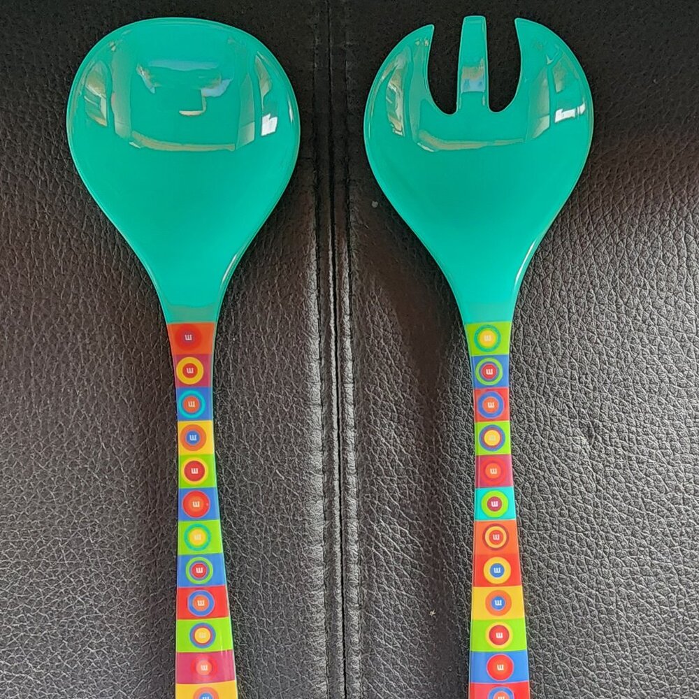 M&M's Melamine Salad Serving Set Spoon and Fork. Green & Multicolor.